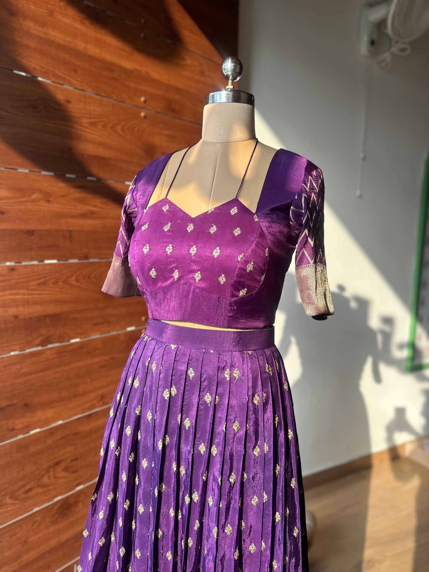 Regal Zari Lehenga